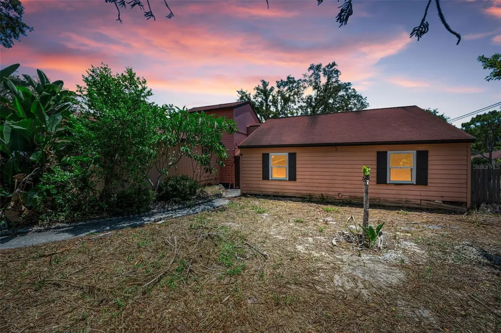 1200 E Court Street Tarpon Springs FL 34689