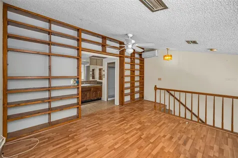 1200 E Court Street Tarpon Springs FL 34689