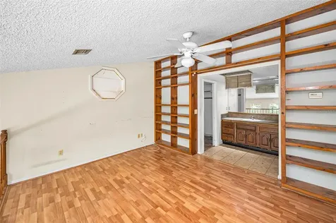1200 E Court Street Tarpon Springs FL 34689