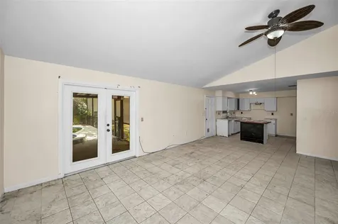 1200 E Court Street Tarpon Springs FL 34689