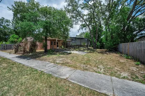 1200 E Court Street Tarpon Springs FL 34689