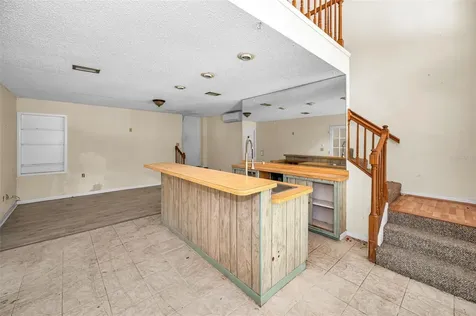 1200 E Court Street Tarpon Springs FL 34689