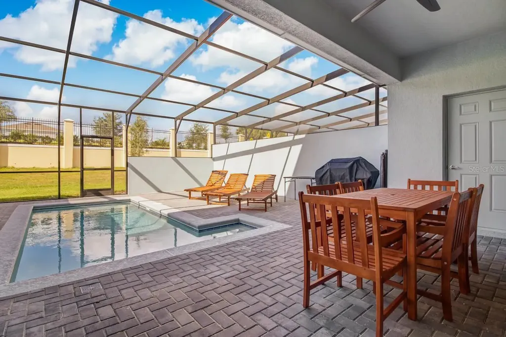 2436 Dubai Street Kissimmee FL 34747