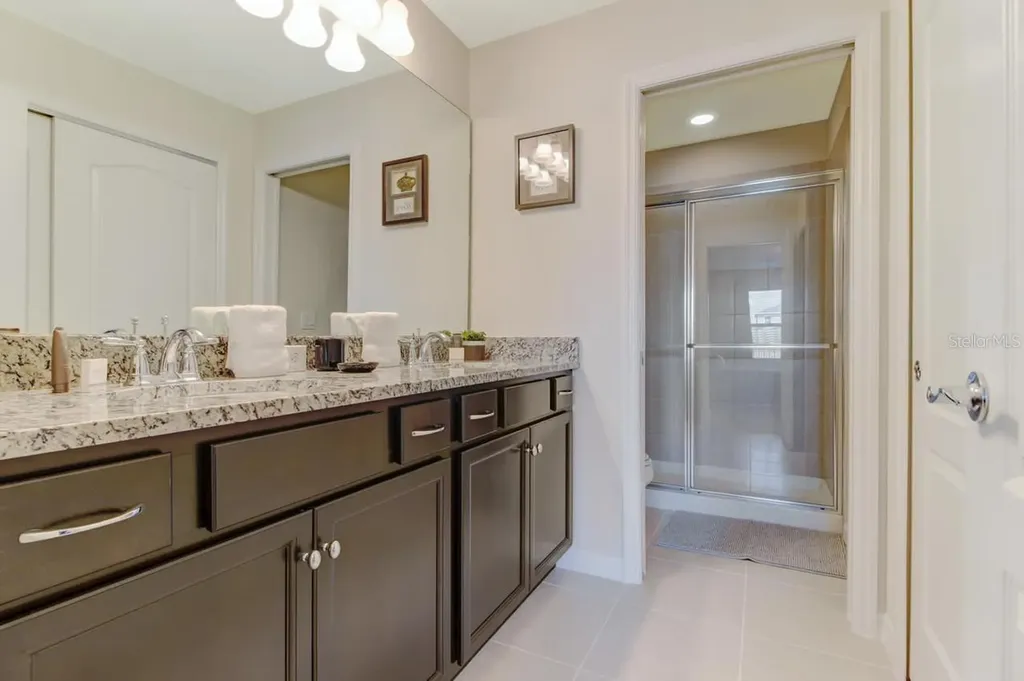 2436 Dubai Street Kissimmee FL 34747