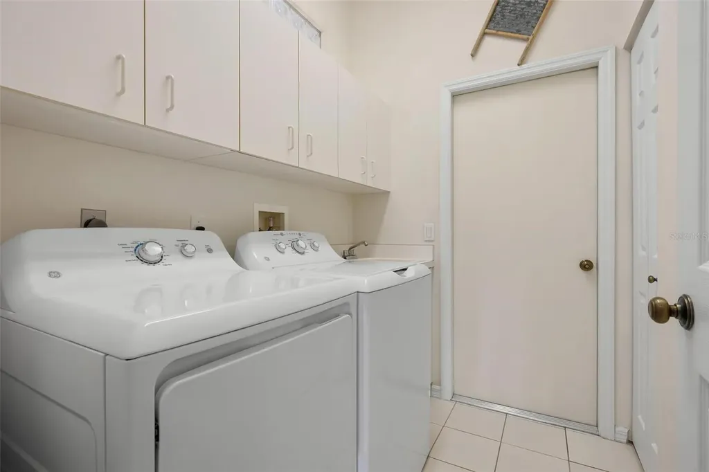 880 Chalmers Drive Venice FL 34293