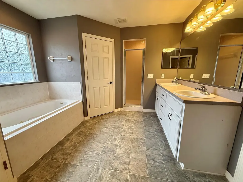 25168 NW 10th Avenue Newberry FL 32669