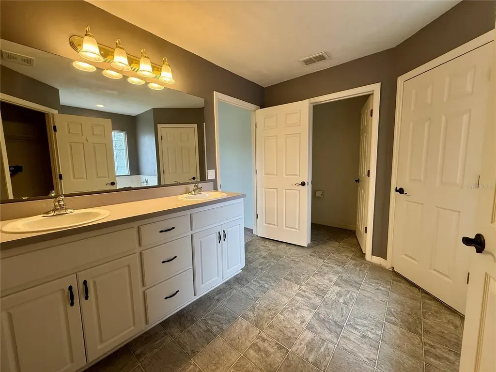 25168 NW 10th Avenue Newberry FL 32669