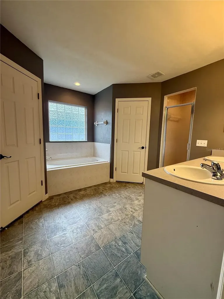 25168 NW 10th Avenue Newberry FL 32669