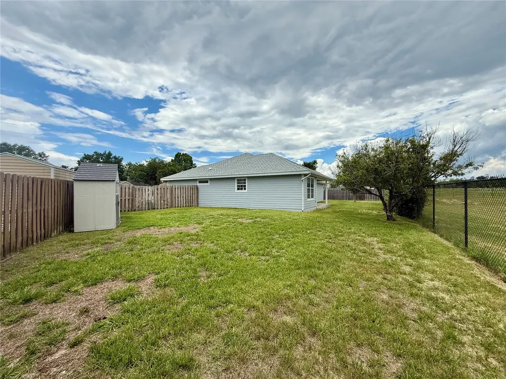 25168 NW 10th Avenue Newberry FL 32669