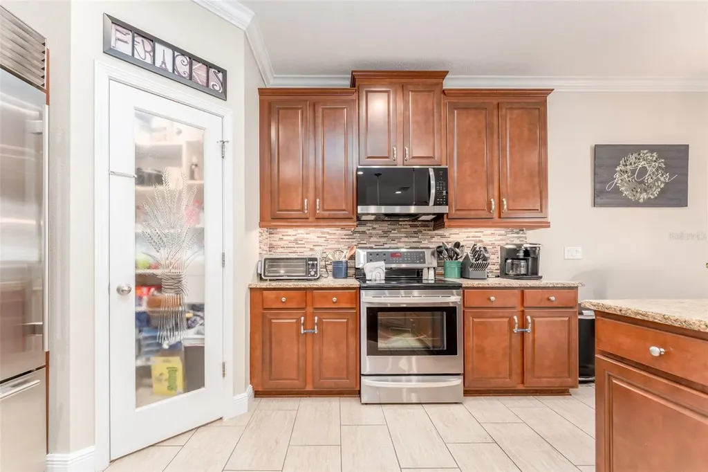 2226 Valterra Vista Way Valrico FL 33594