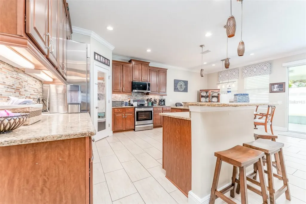 2226 Valterra Vista Way Valrico FL 33594