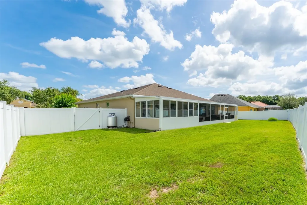 2226 Valterra Vista Way Valrico FL 33594