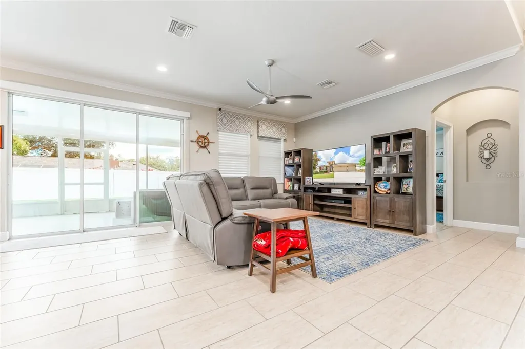 2226 Valterra Vista Way Valrico FL 33594