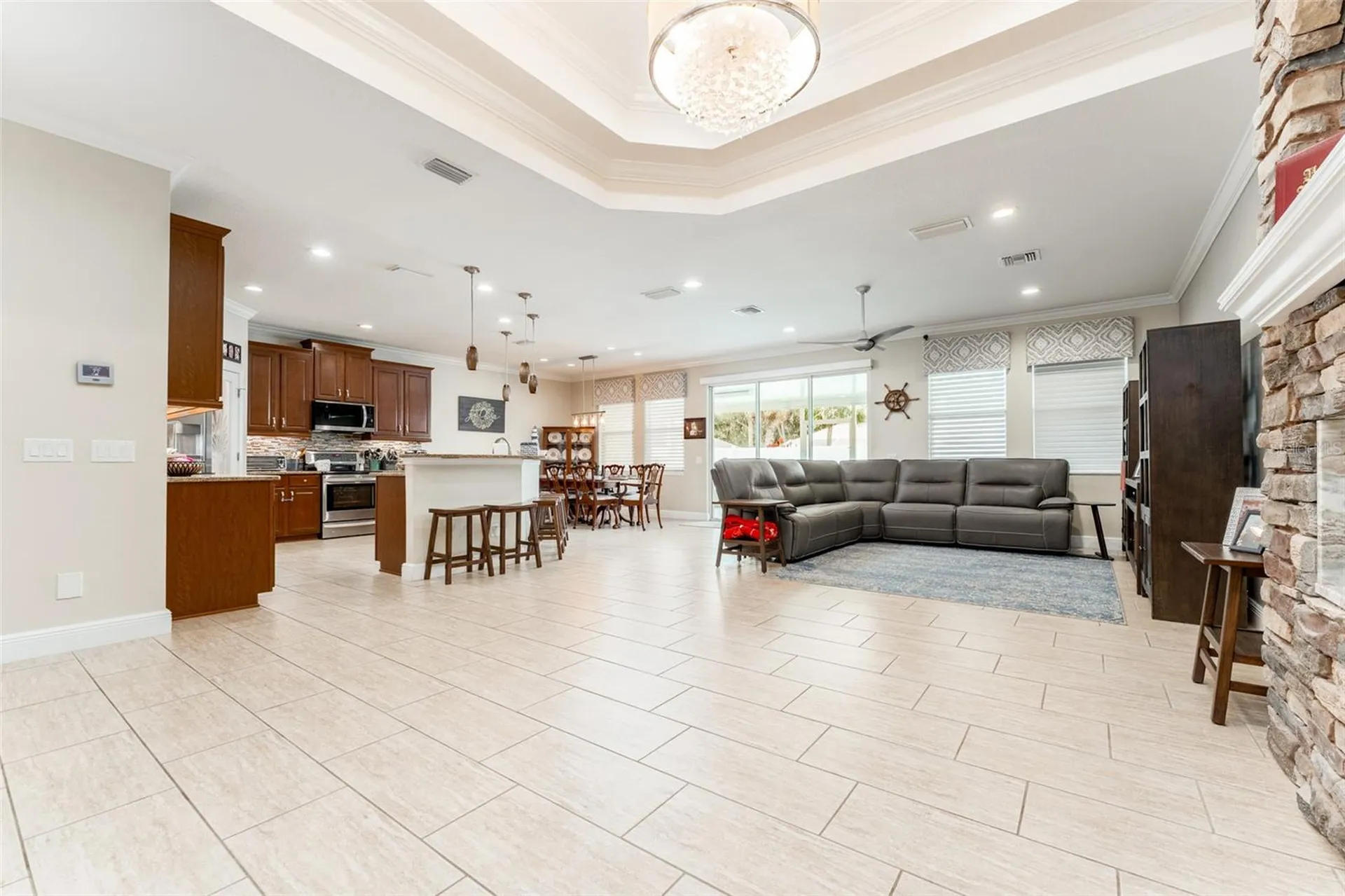 2226 Valterra Vista Way Valrico FL 33594
