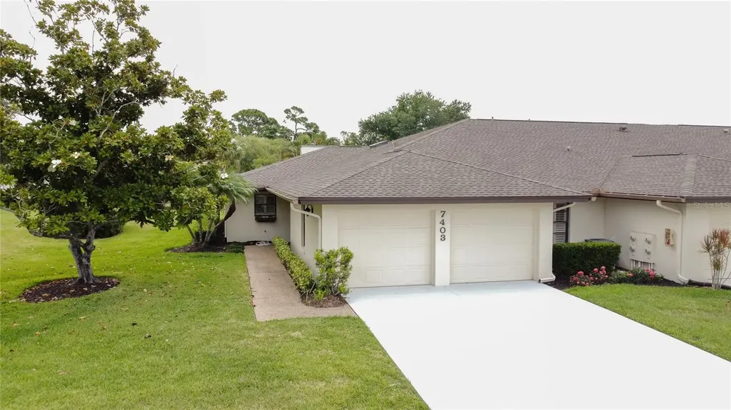 7403 Carnoustie Drive Sarasota FL 34238