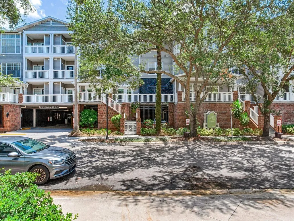 800 S Dakota Avenue Tampa FL 33606