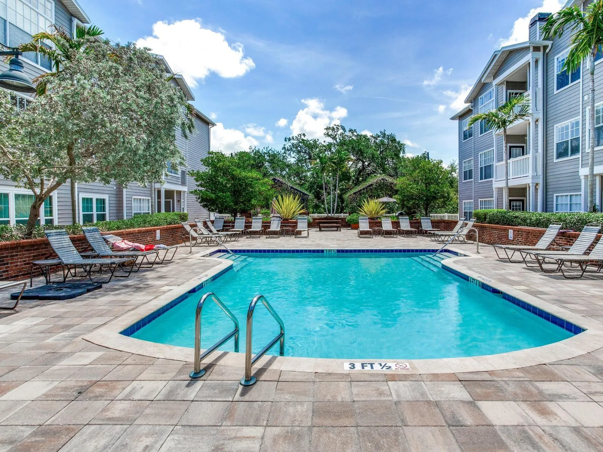 800 S Dakota Avenue Tampa FL 33606