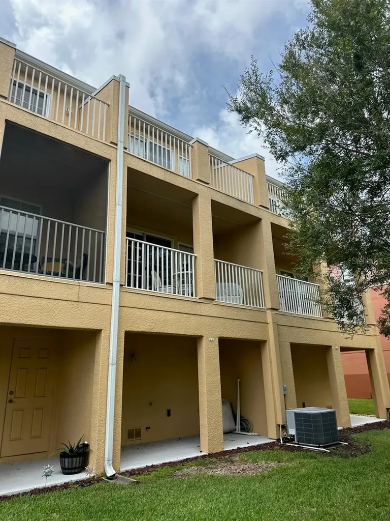 7365 Black Walnut Way Lakewood Ranch FL 34202