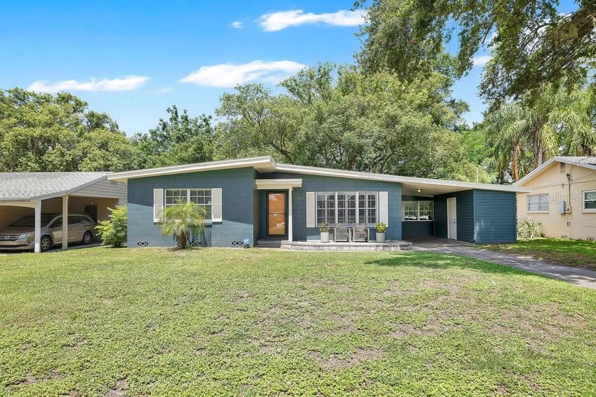 2512 Lake Wade Court Orlando FL 32806