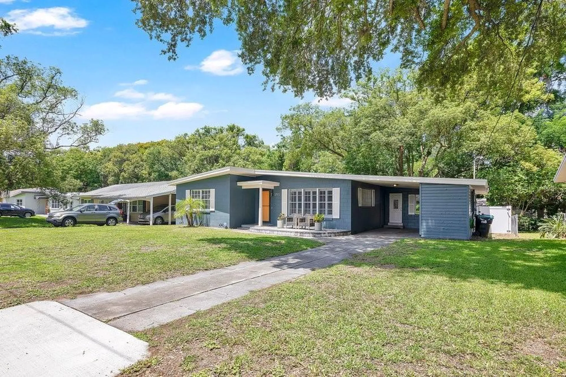 2512 Lake Wade Court Orlando FL 32806