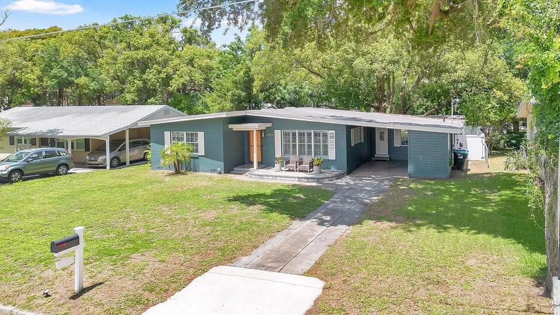 2512 Lake Wade Court Orlando FL 32806