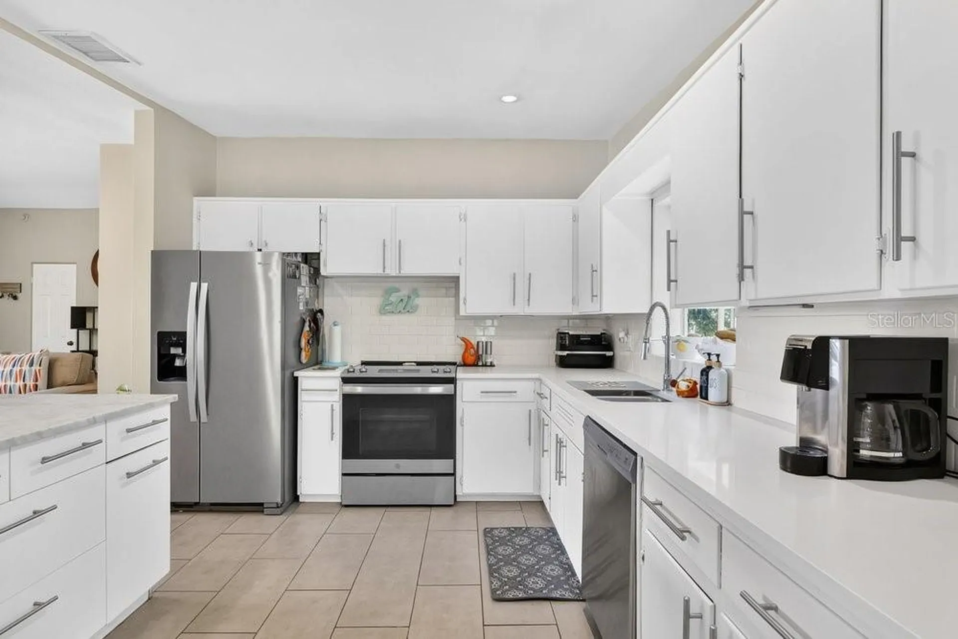 2512 Lake Wade Court Orlando FL 32806