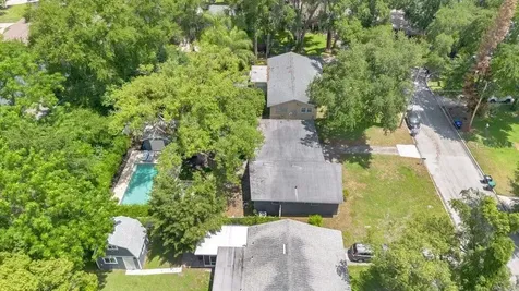 2512 Lake Wade Court Orlando FL 32806