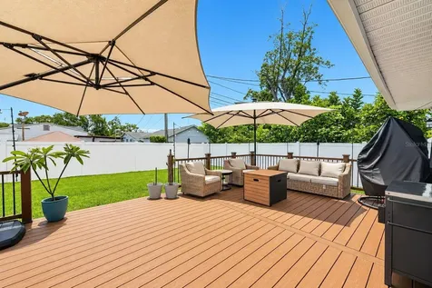 2489 15th Avenue N St Petersburg FL 33713