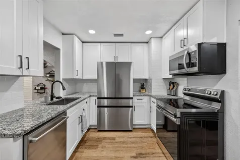 2489 15th Avenue N St Petersburg FL 33713
