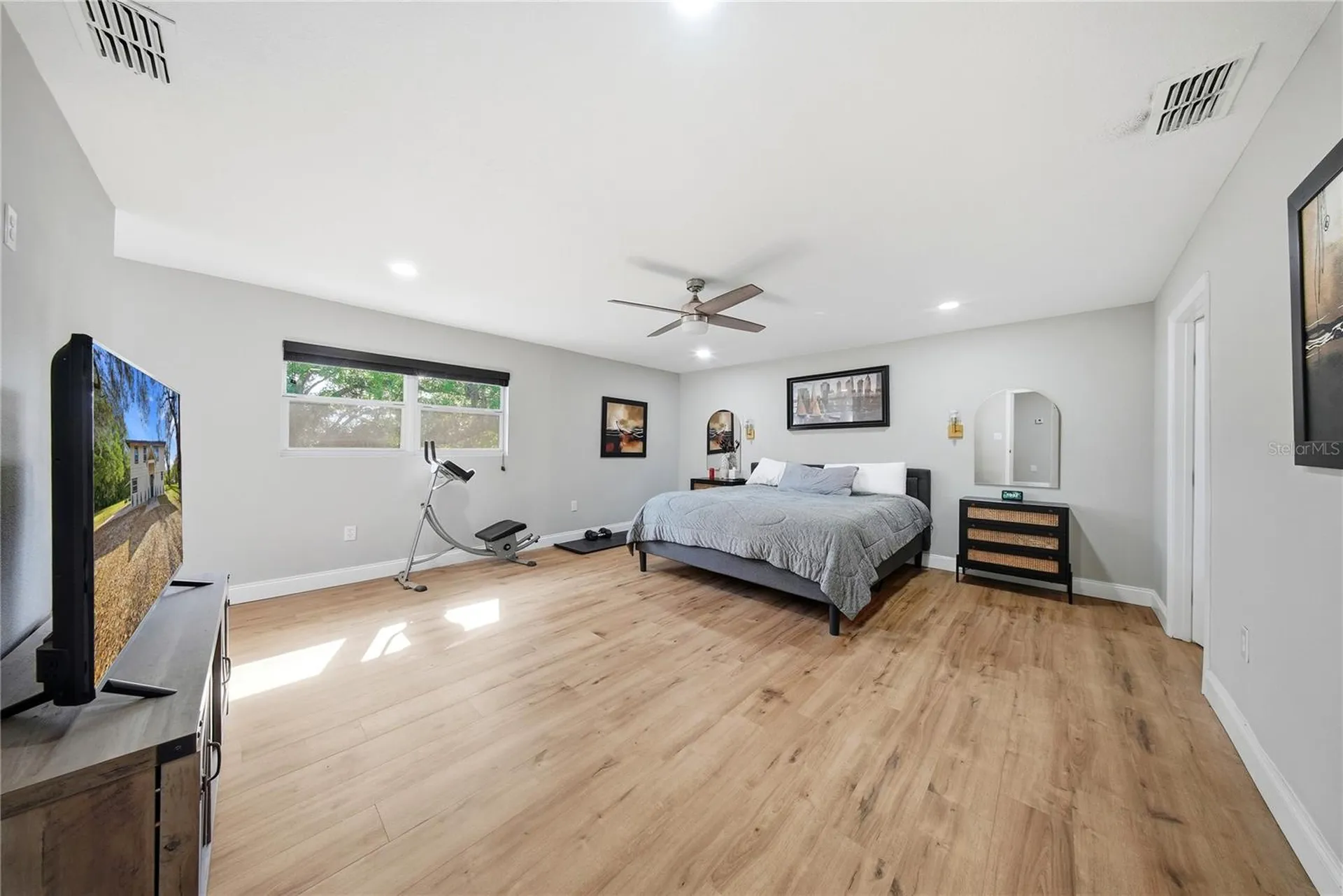6902 E 29th Avenue Tampa FL 33619