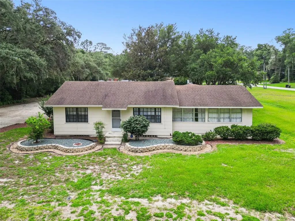 800 E Lansdowne Avenue Orange City FL 32763