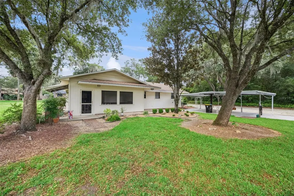800 E Lansdowne Avenue Orange City FL 32763