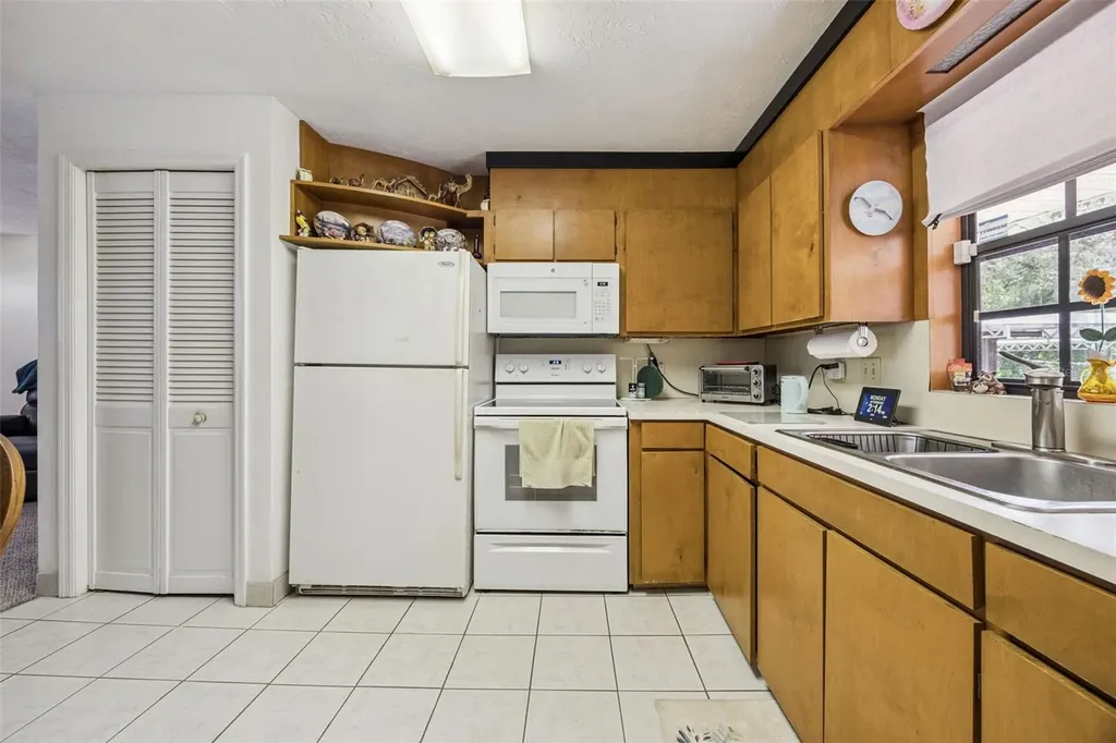 800 E Lansdowne Avenue Orange City FL 32763