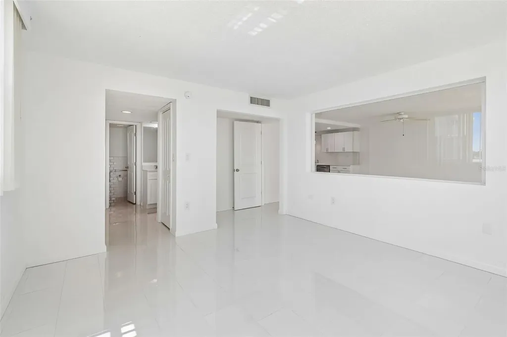450 Treasure Island Causeway Treasure Island FL 33706