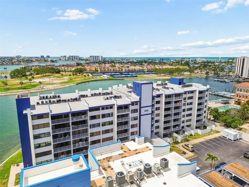 450 Treasure Island Causeway Treasure Island FL 33706