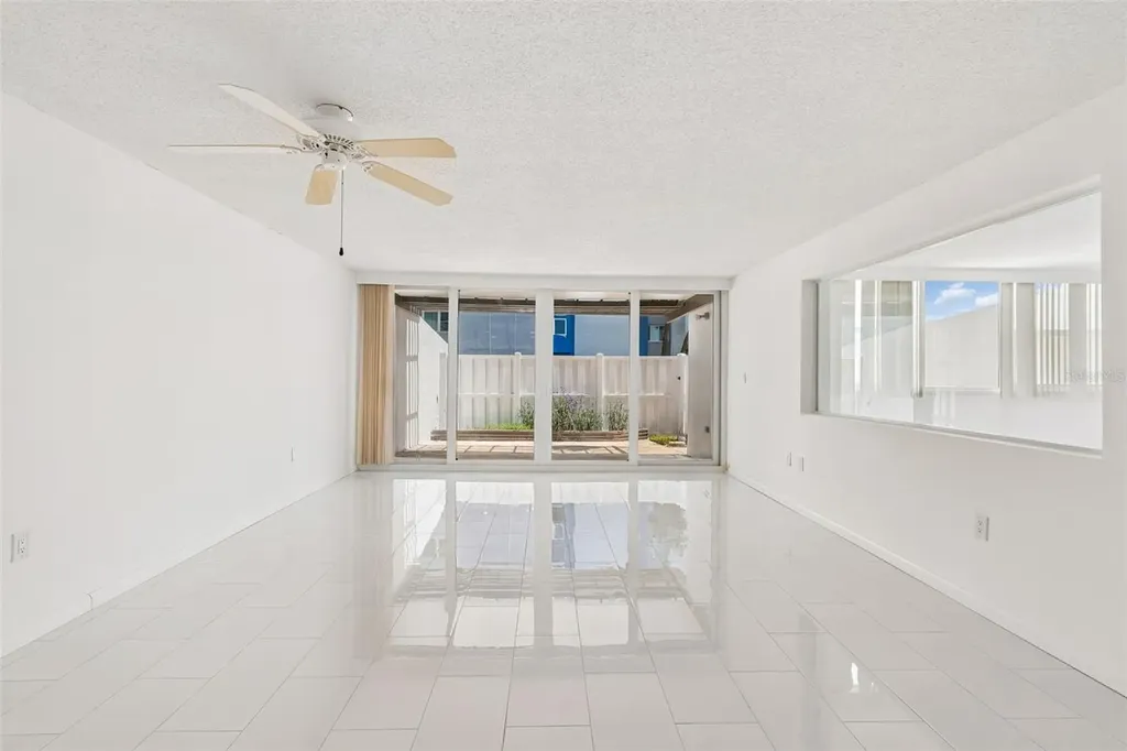 450 Treasure Island Causeway Treasure Island FL 33706