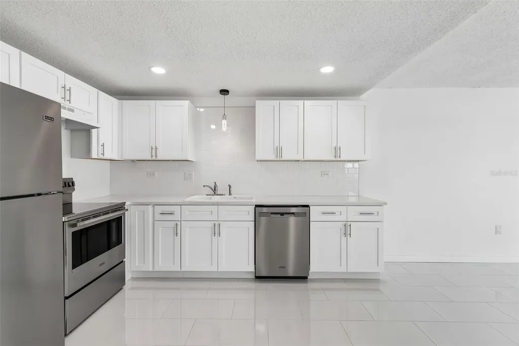 450 Treasure Island Causeway Treasure Island FL 33706