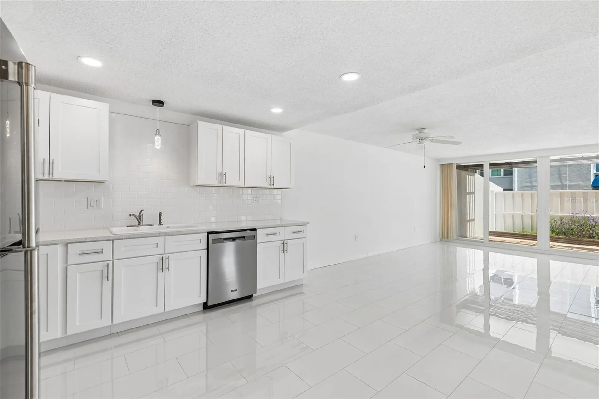 450 Treasure Island Causeway Treasure Island FL 33706