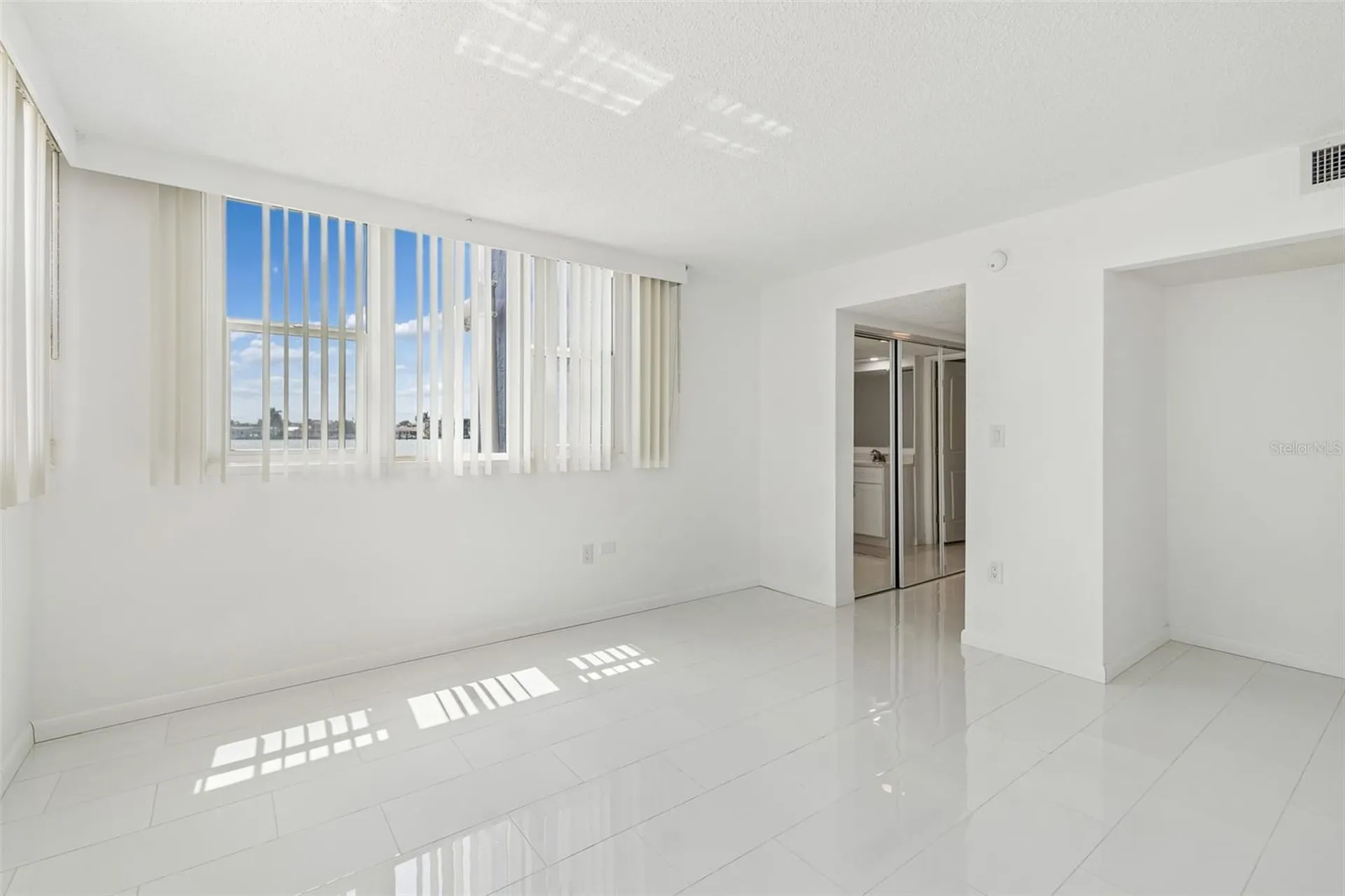 450 Treasure Island Causeway Treasure Island FL 33706