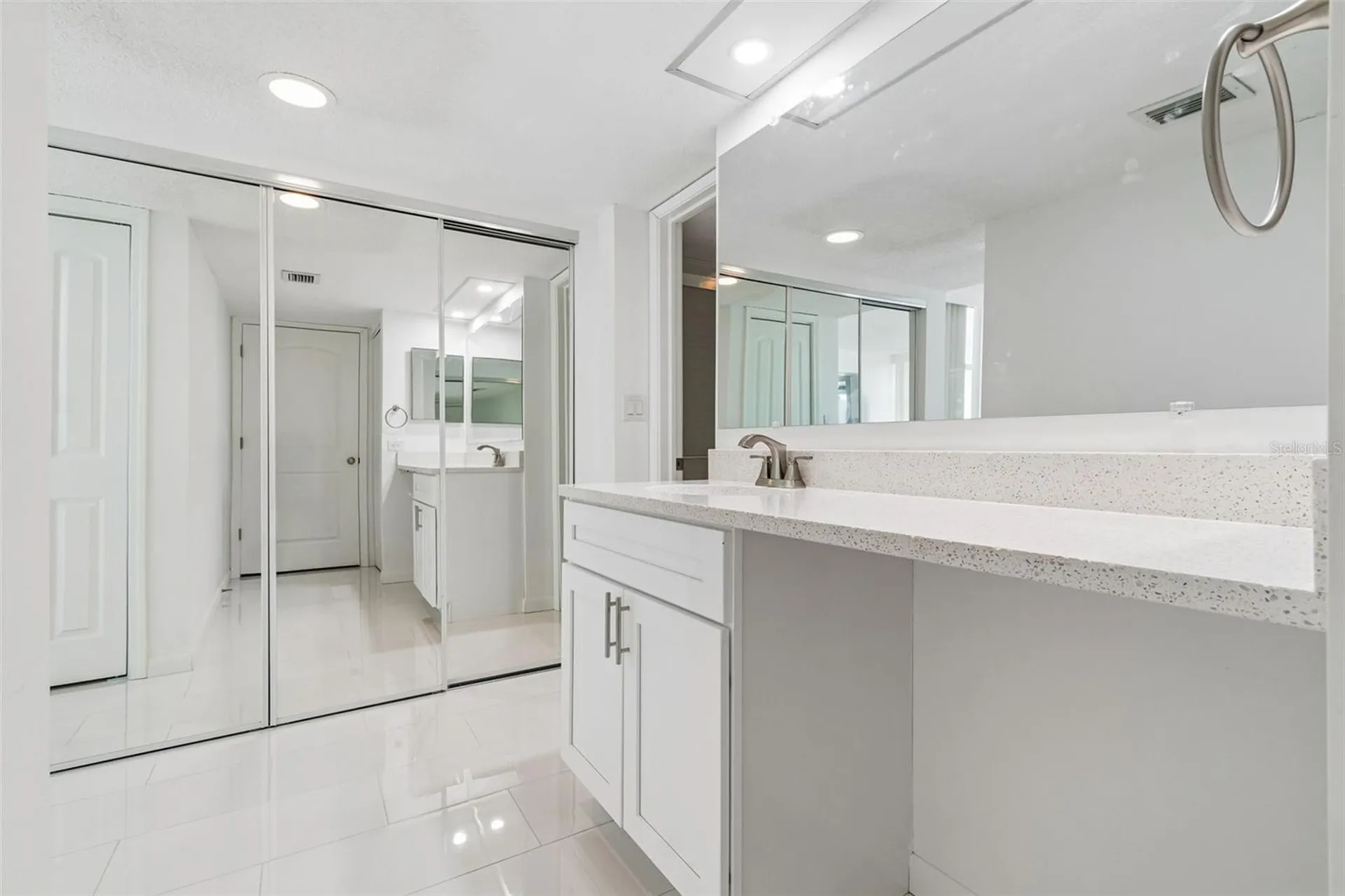 450 Treasure Island Causeway Treasure Island FL 33706