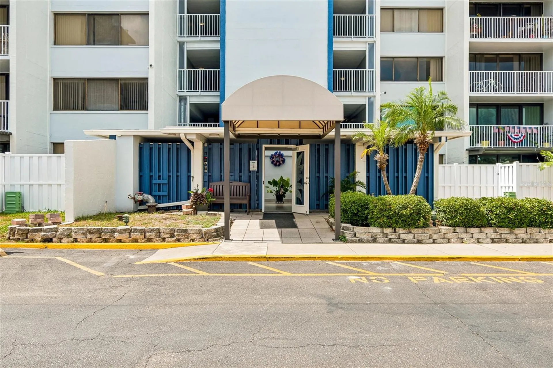 450 Treasure Island Causeway Treasure Island FL 33706