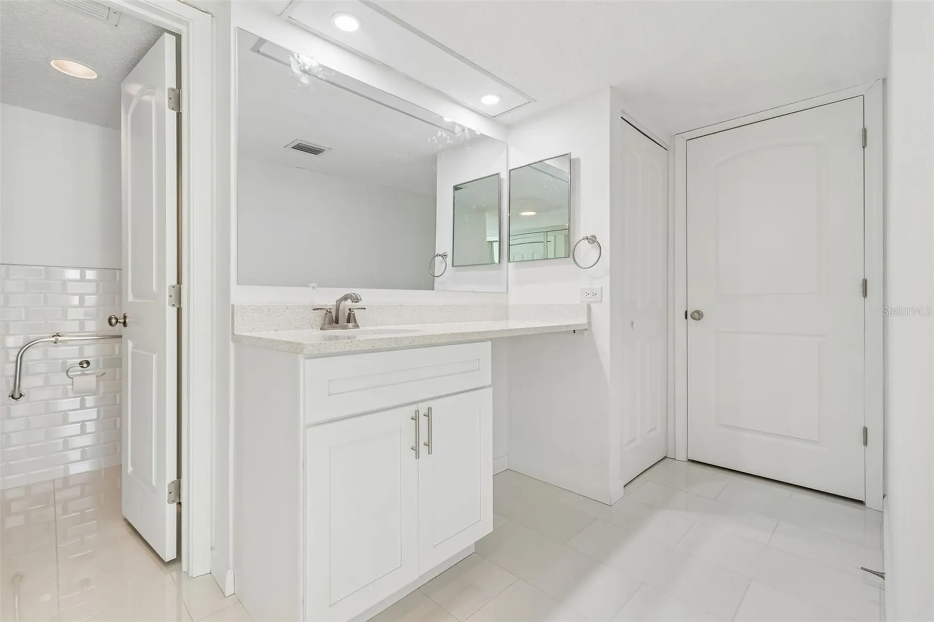 450 Treasure Island Causeway Treasure Island FL 33706