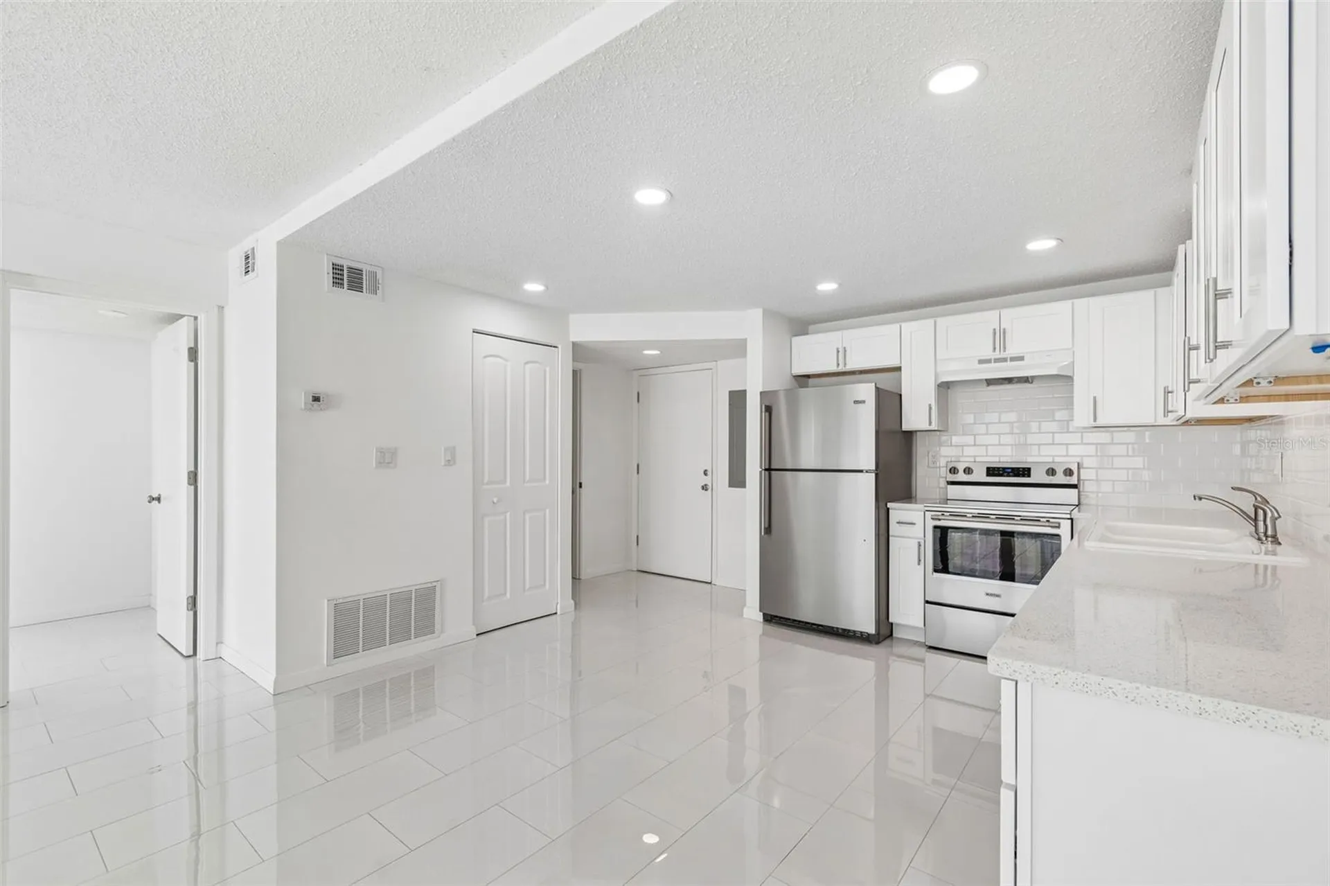 450 Treasure Island Causeway Treasure Island FL 33706