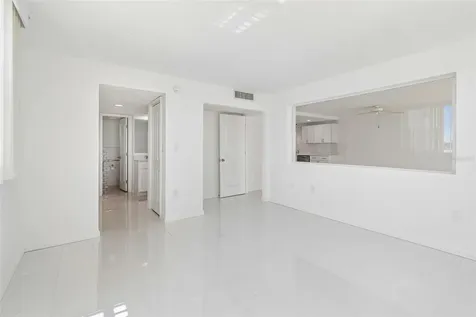 450 Treasure Island Causeway Treasure Island FL 33706