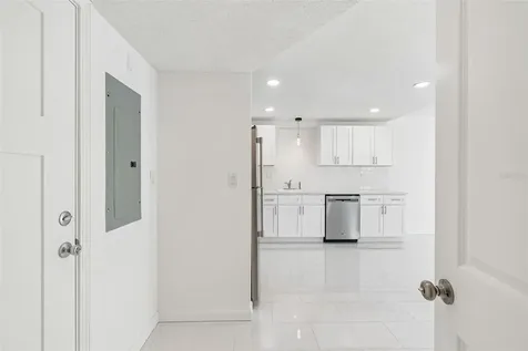450 Treasure Island Causeway Treasure Island FL 33706