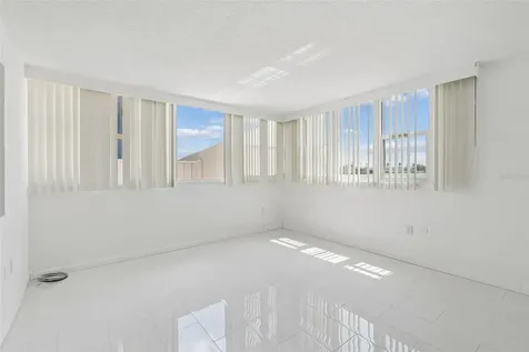 450 Treasure Island Causeway Treasure Island FL 33706