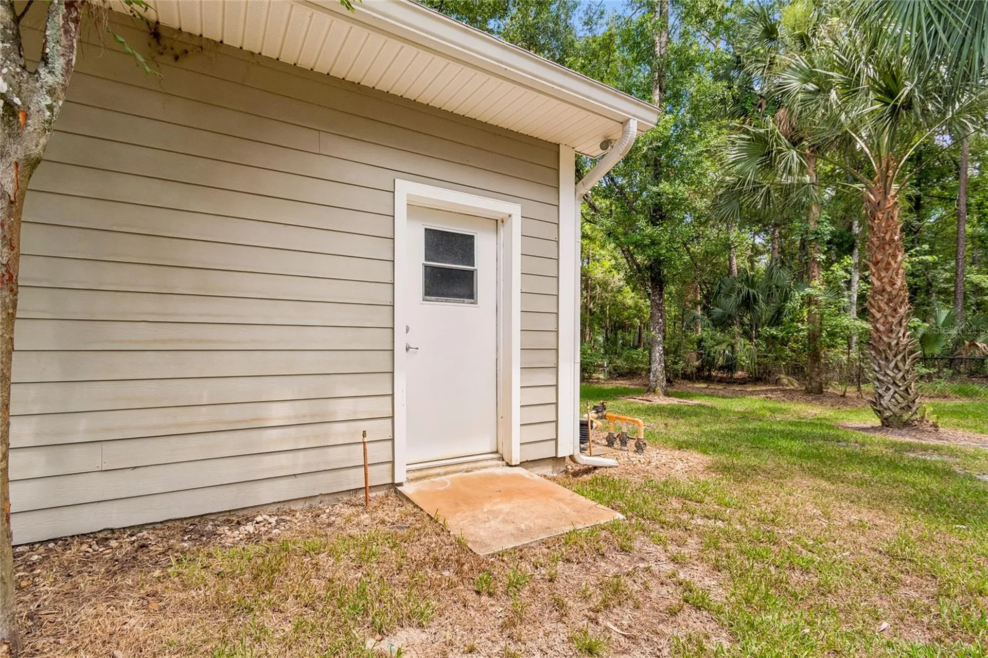 27708 Santa Anita Boulevard Wesley Chapel FL 33544