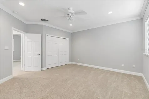 27708 Santa Anita Boulevard Wesley Chapel FL 33544