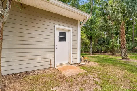 27708 Santa Anita Boulevard Wesley Chapel FL 33544