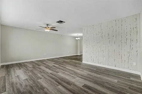 6822 Lassen Avenue New Port Richey FL 34655